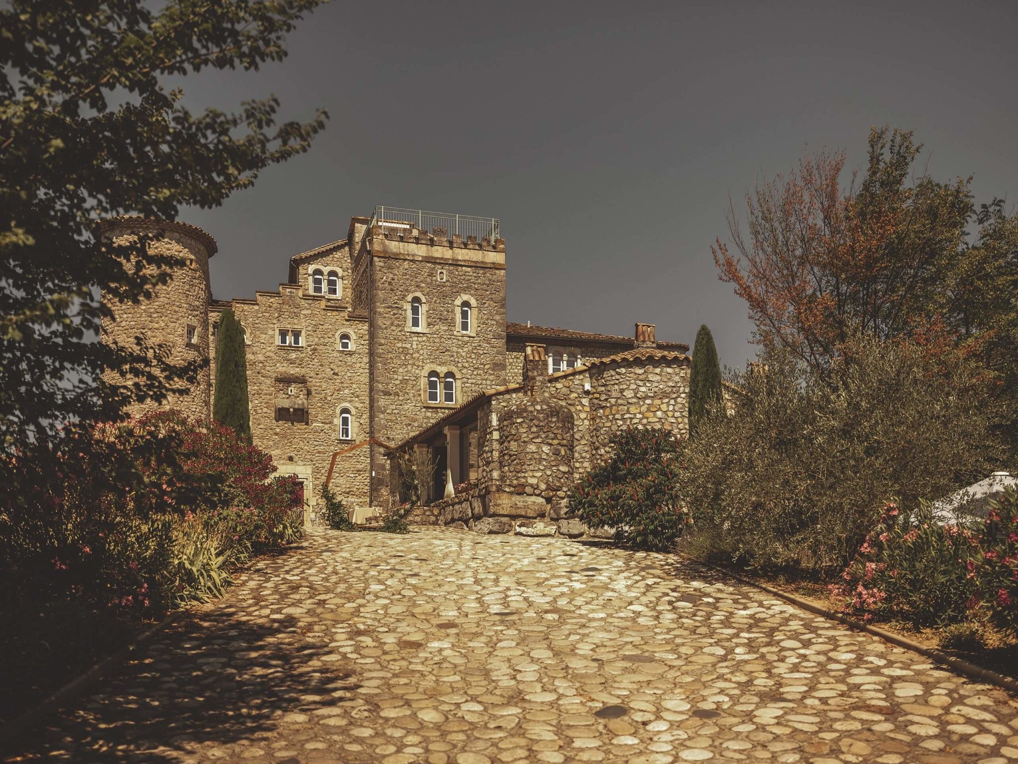 Marie-Montibert_Destination_Mariage-Naturel-Ete_Ardeche-Ruoms-Sampzon-4_BLOG